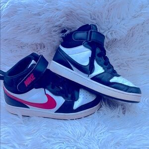 Nike Kids Black and White Sneakers